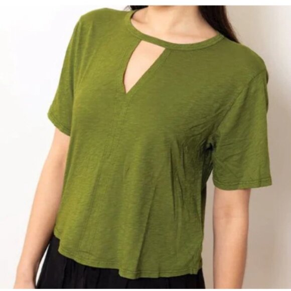 Velvet by Graham and Spencer Cotton Cut Out Neck Relaxed Fit Short Sleeve Shirt - Picture 7 of 7